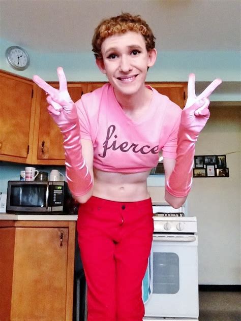 r feminineboys|/r/feminineboys .